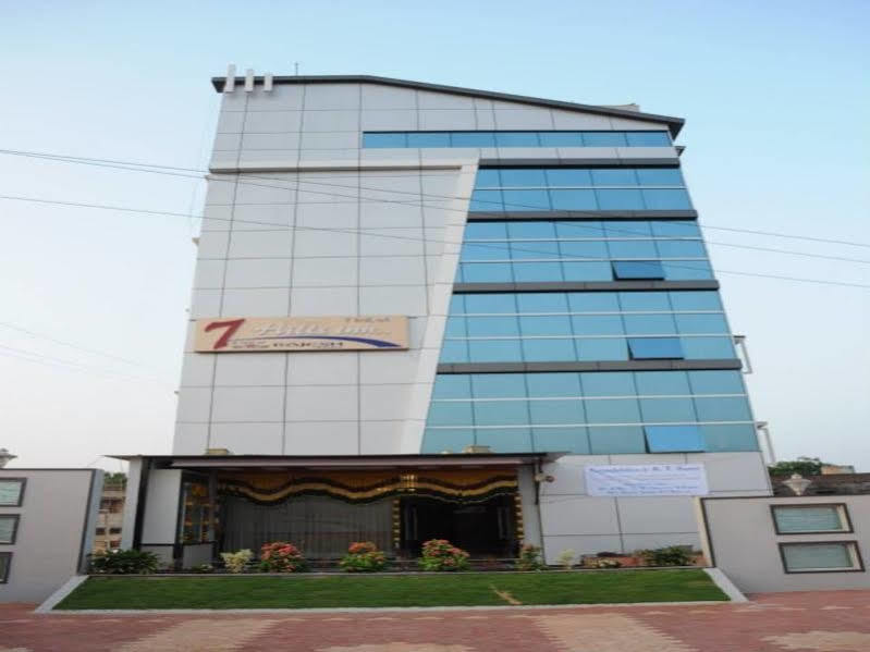 7 Hills Inn Tirupati Extérieur photo